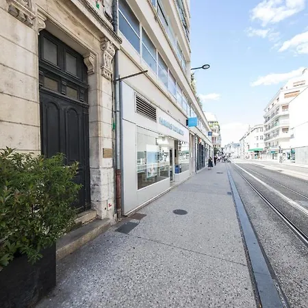 아파트 Avec Balcon A 250 M De La Gare, Hyper Centre 투르