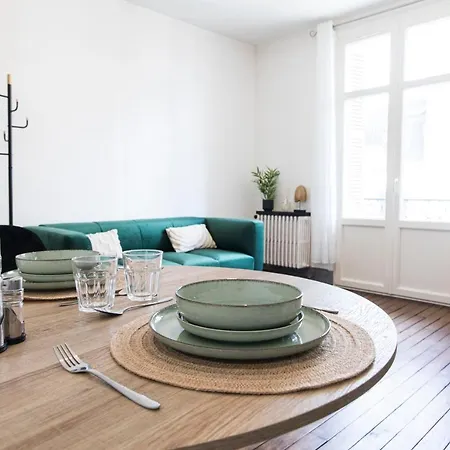 Confort Hyper Centre, Proche Gare Avec Balcon * Tours