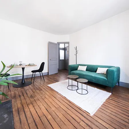 Daire Confort Hyper Centre, Proche Gare Avec Balcon