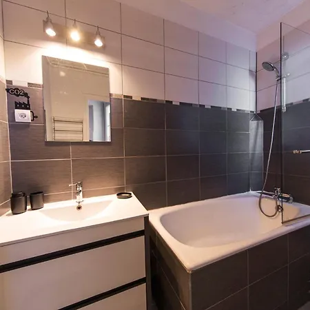 Confort Hyper Centre, Proche Gare Avec Balcon Lägenhet