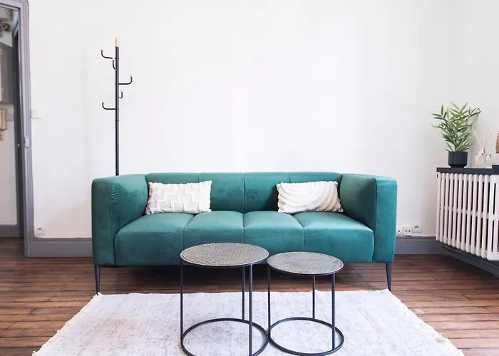 Appartement Avec Balcon à 250 M De La Gare, Hyper Centre